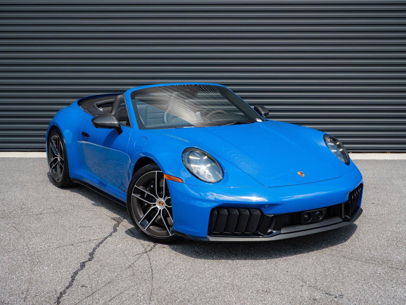 Certified 2025 Porsche 911 Carrera 4 GTS AWD/4WD image 22