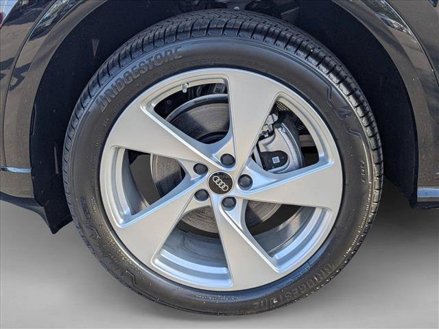 New 2025 Audi Q5 Premium AWD/4WD image 9