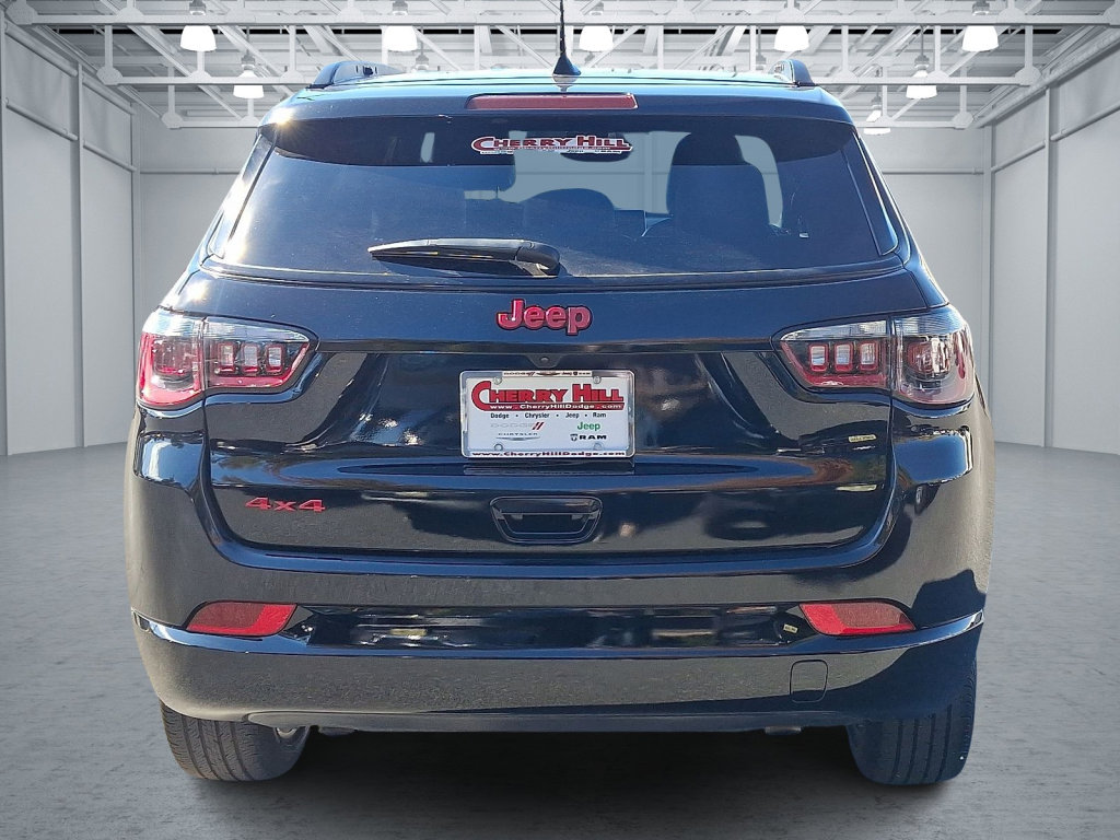 Certified 2023 Jeep Compass Limited image 4
