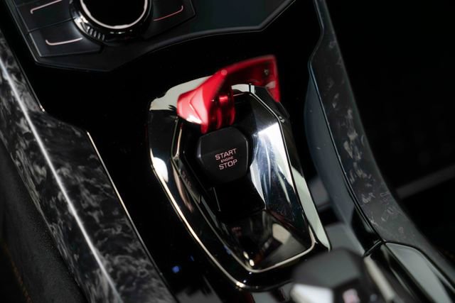 Used 2018 Lamborghini Huracan Performante image 20