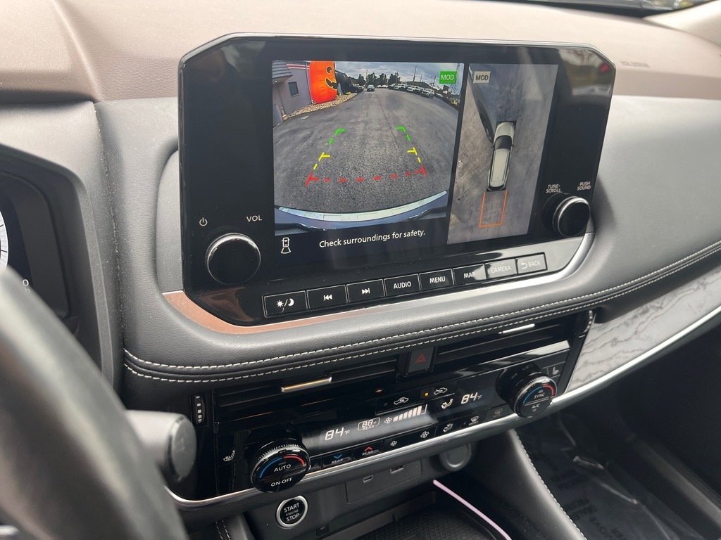 Used 2023 Nissan Rogue Platinum w/ Platinum Premium Package image 14