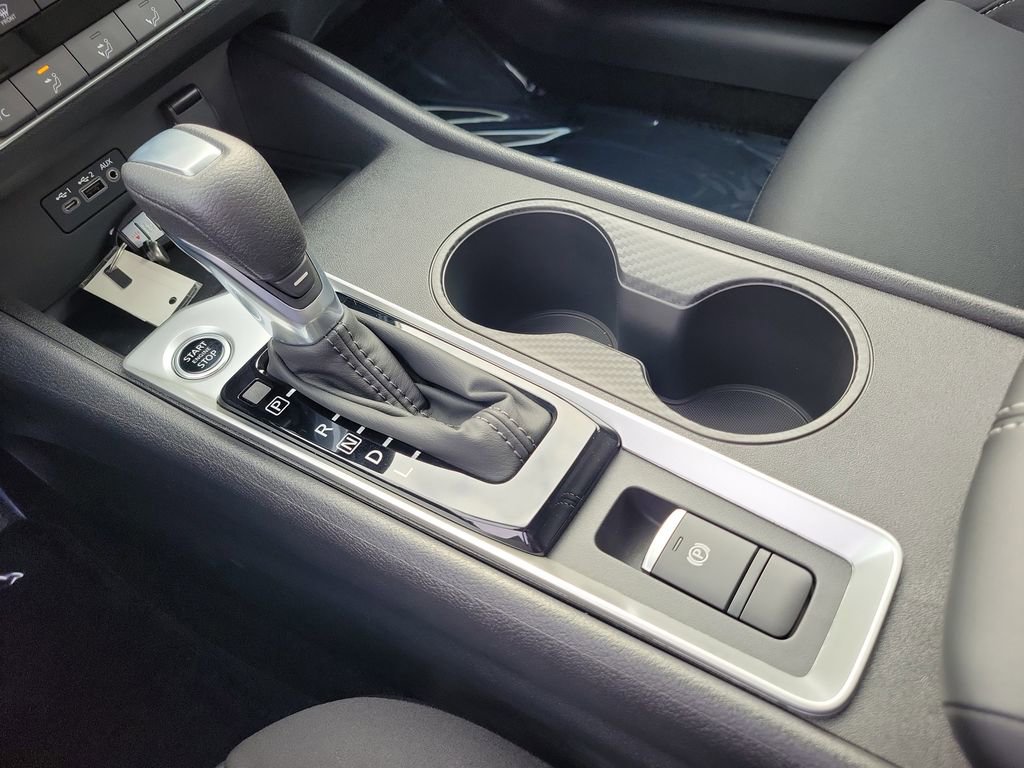 New 2025 Nissan Altima 2.5 SV image 10