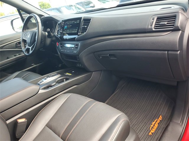 Used 2024 Honda Passport TrailSport image 11