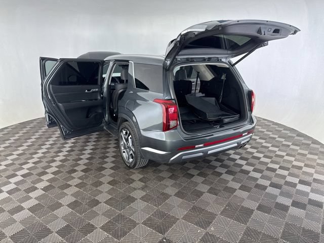 Used 2023 Hyundai Palisade Limited FWD image 20