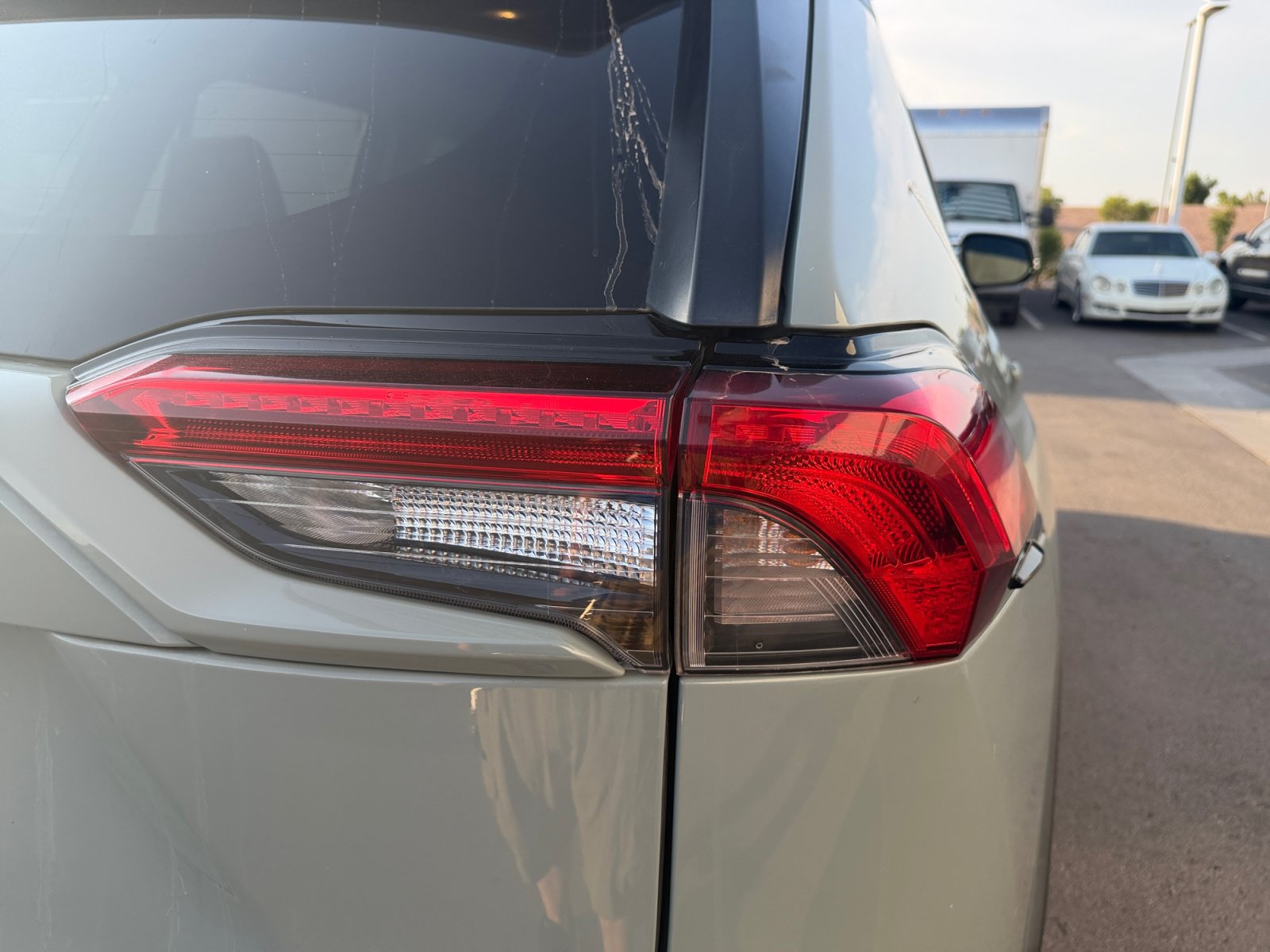 Used 2021 Toyota RAV4 XLE w/ Convenience Package FWD image 30