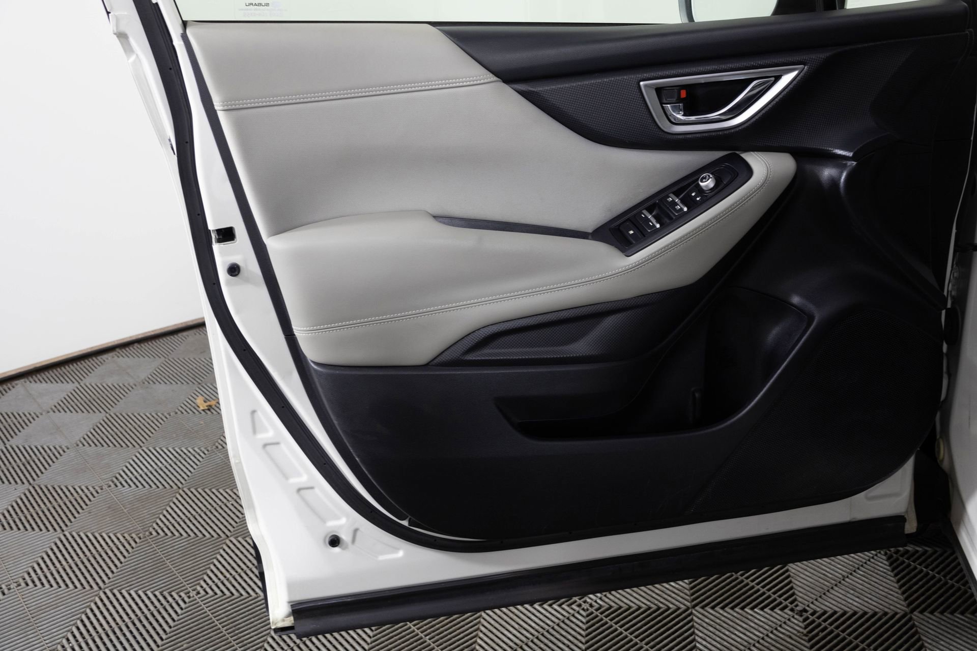 Used 2019 Subaru Forester Premium w/ Popular Package #1 image 16