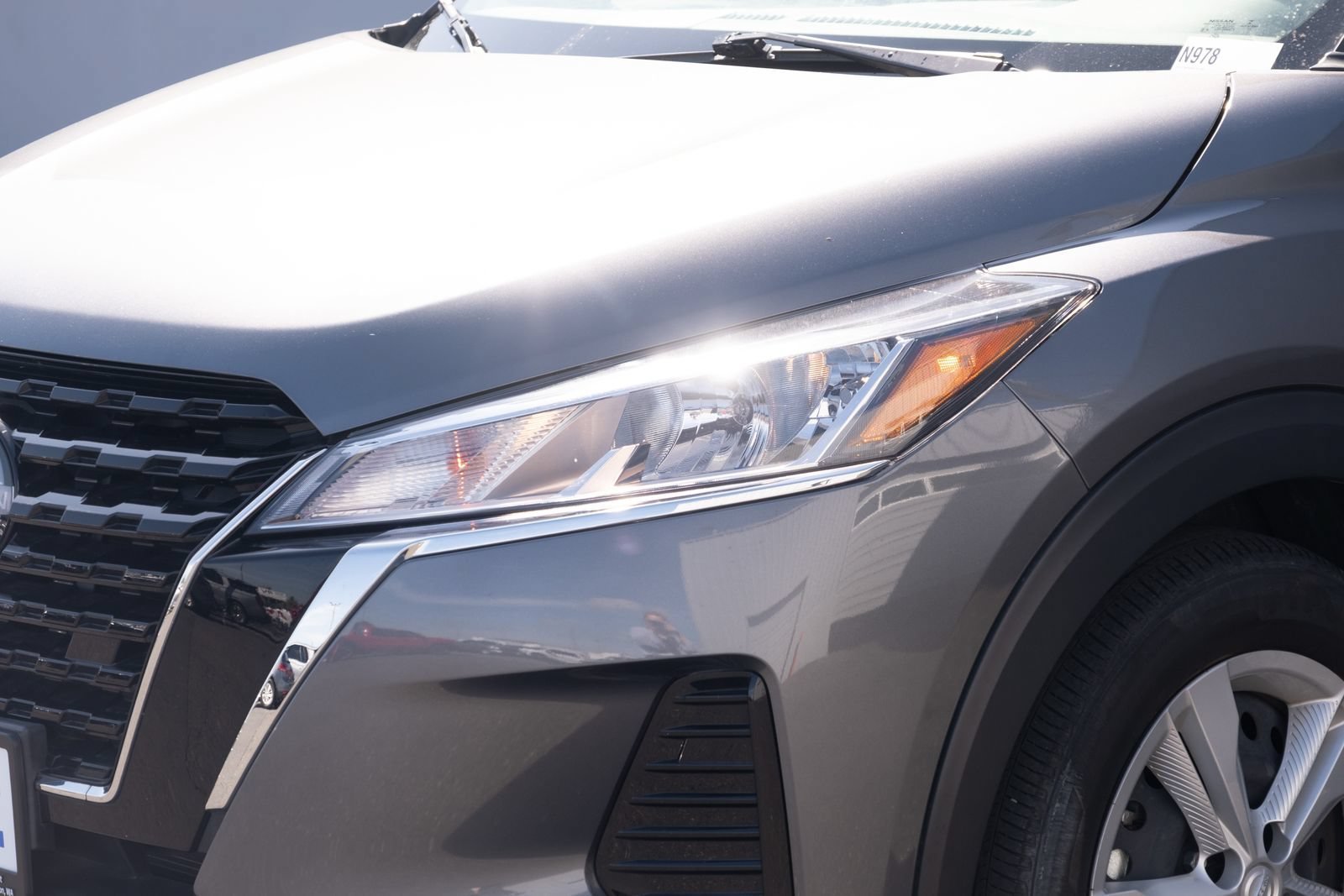 Used 2023 Nissan Kicks S FWD image 18
