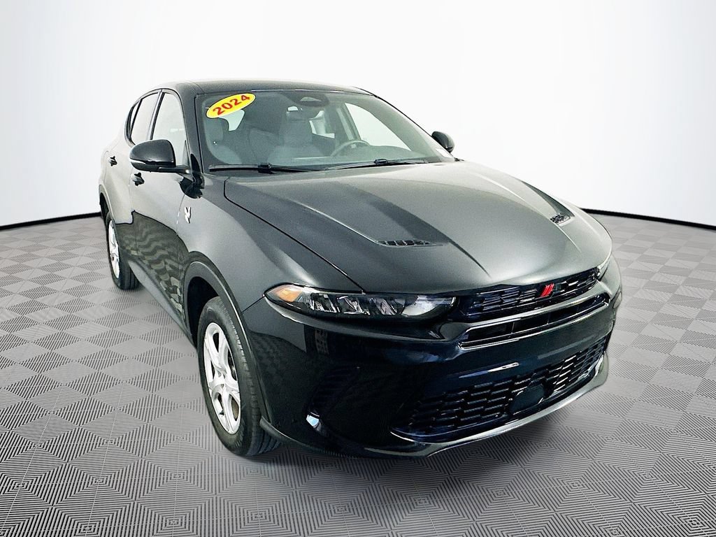 Certified 2024 Dodge Hornet GT w/ Cold Weather Group AWD/4WD image 2