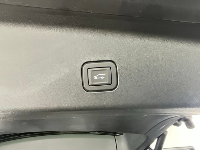 Used 2026 Cadillac Vistiq Sport w/ LPO, Floor Liner Package AWD/4WD image 24