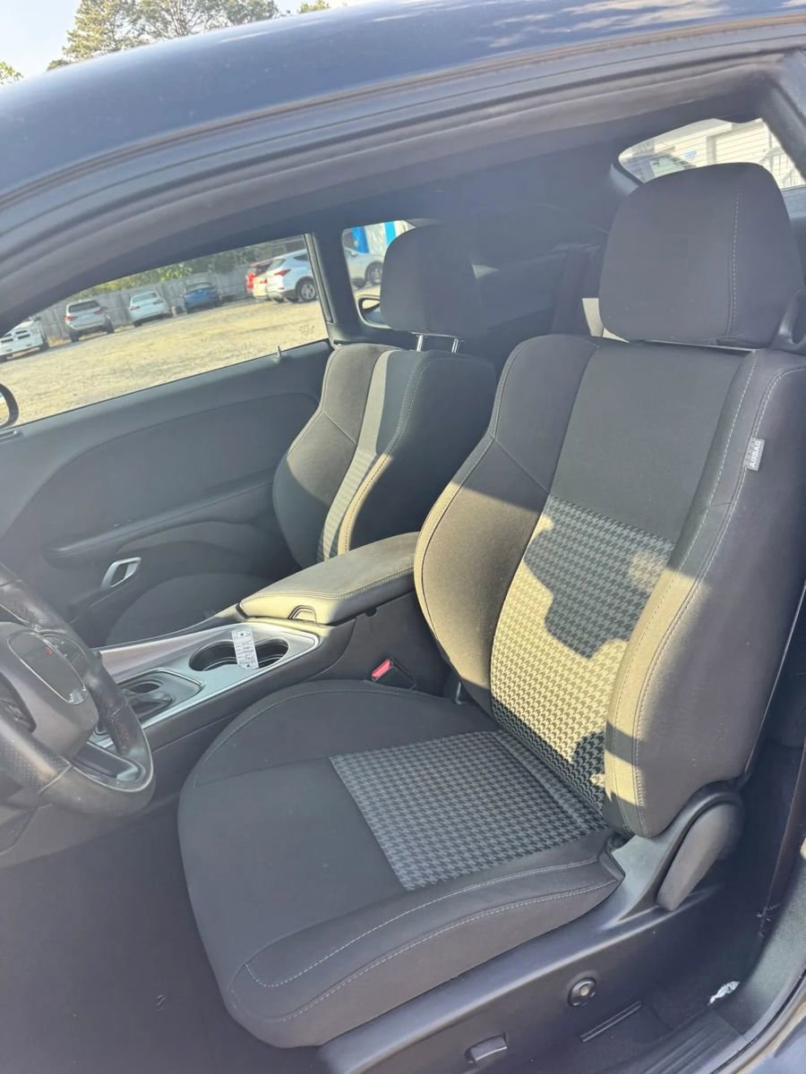 Used 2021 Dodge Challenger GT w/ Driver Convenience Group RWD image 11