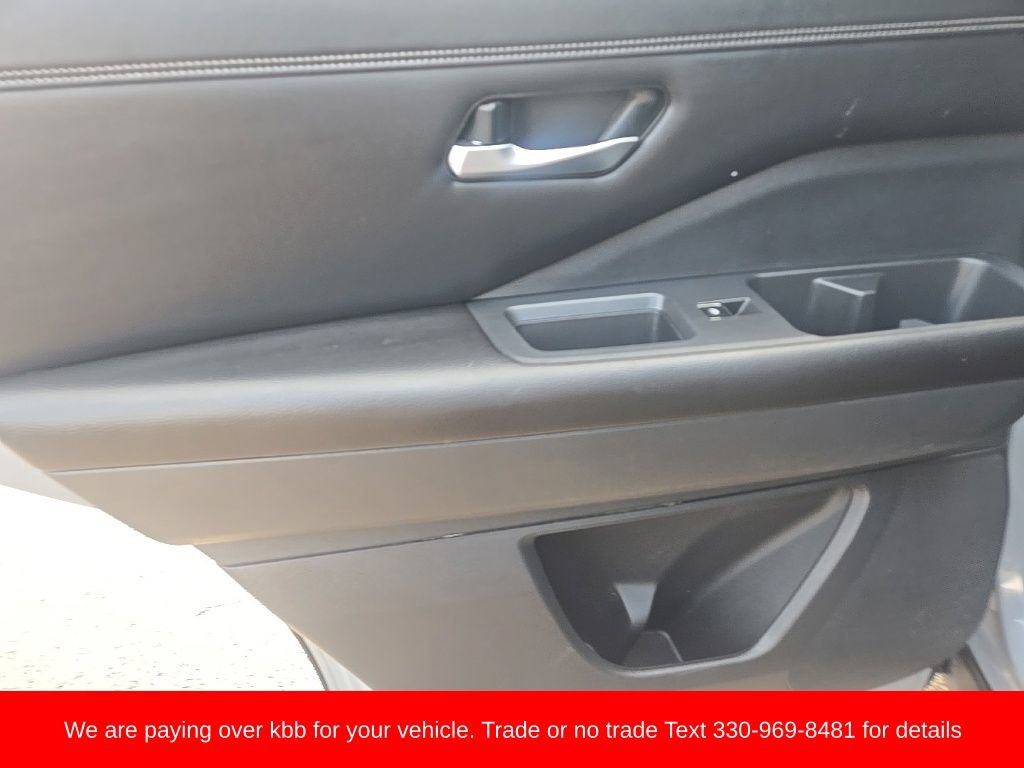 Used 2022 Nissan Pathfinder Platinum AWD/4WD image 44