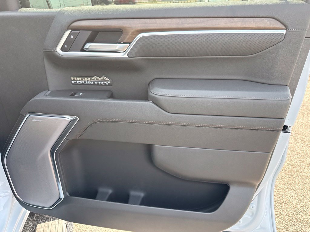 Used 2026 Chevrolet Silverado 1500 High Country AWD/4WD image 18