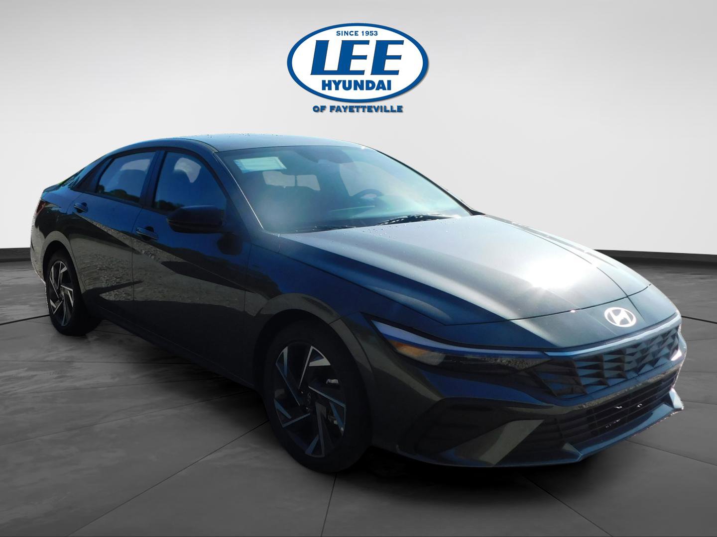 Certified 2025 Hyundai Elantra Sport FWD image 1