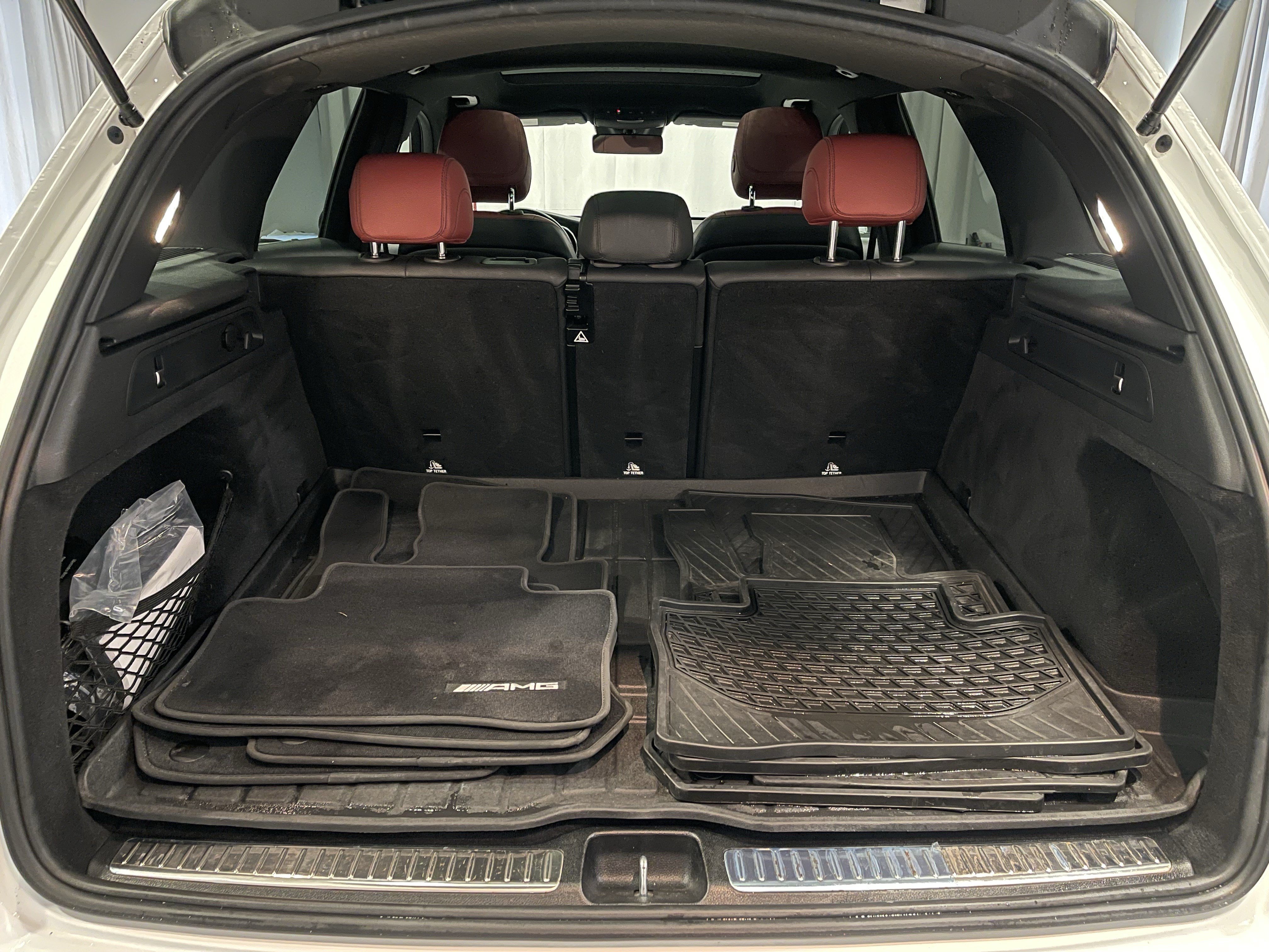 Used 2020 Mercedes-Benz GLC 300 4MATIC image 27