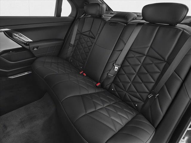 New 2026 BMW 740i xDrive w/ Executive Package image 9