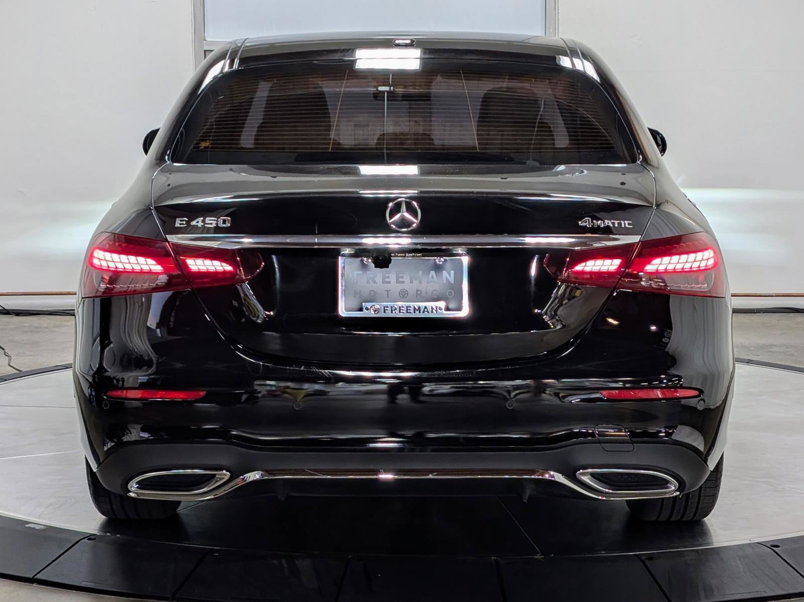 Used 2021 Mercedes-Benz E 450 4MATIC Sedan w/ Premium Package image 8