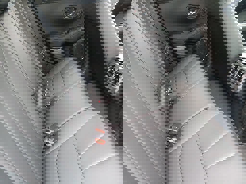 Used 2025 Acura ADX AWD image 21