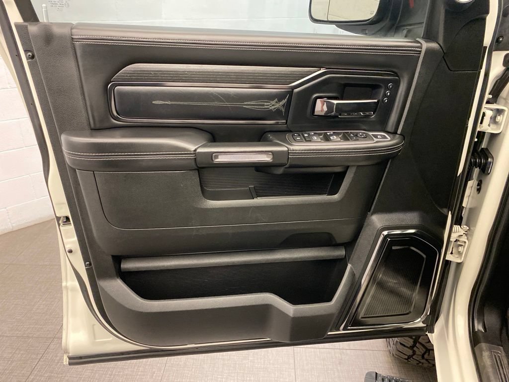 Used 2022 RAM 3500 Limited AWD/4WD image 32