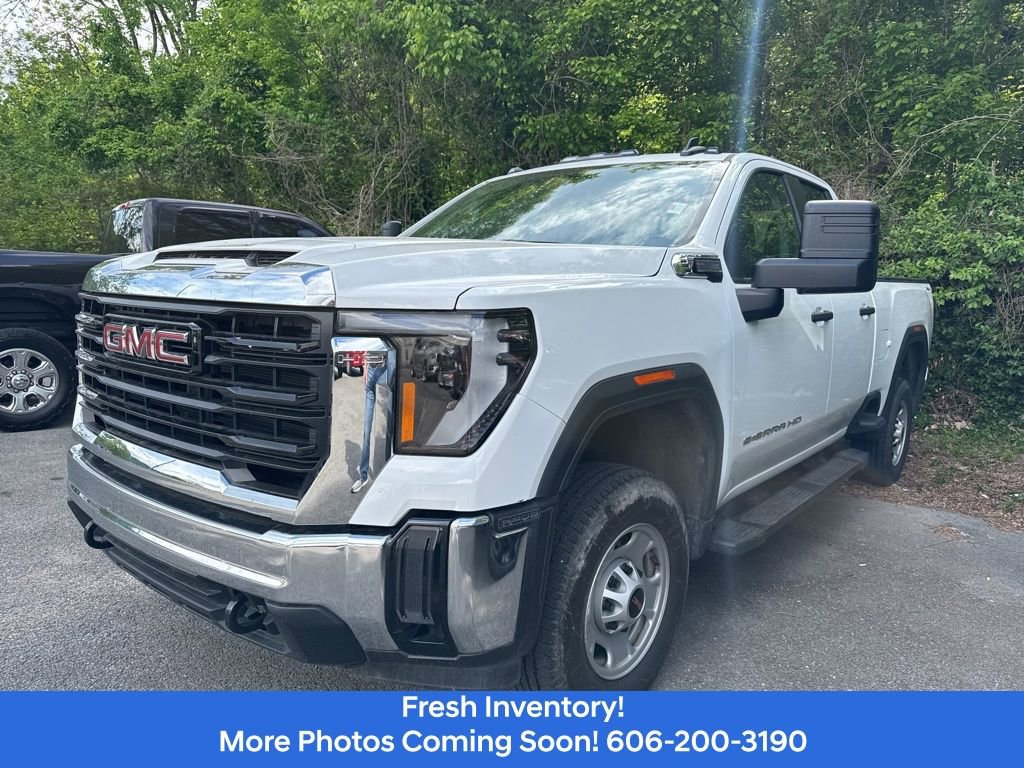 Used 2024 GMC Sierra 2500 Pro AWD/4WD image 1