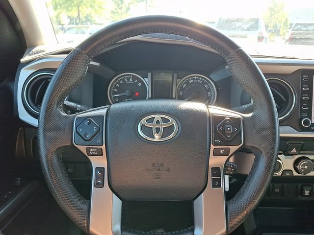 Certified 2020 Toyota Tacoma SR5 AWD/4WD image 25