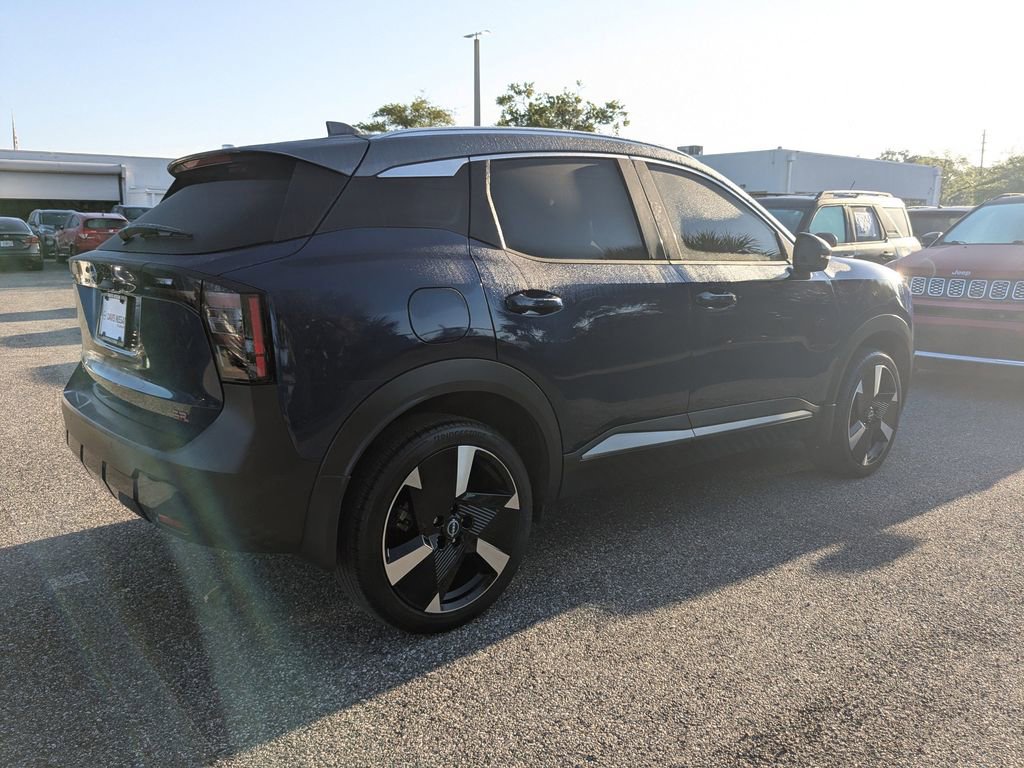 Used 2025 Nissan Kicks SR FWD image 4