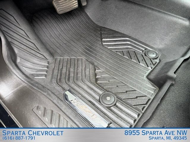 Used 2021 Chevrolet Silverado 1500 Custom Trail Boss w/ Midnight Edition AWD/4WD image 18