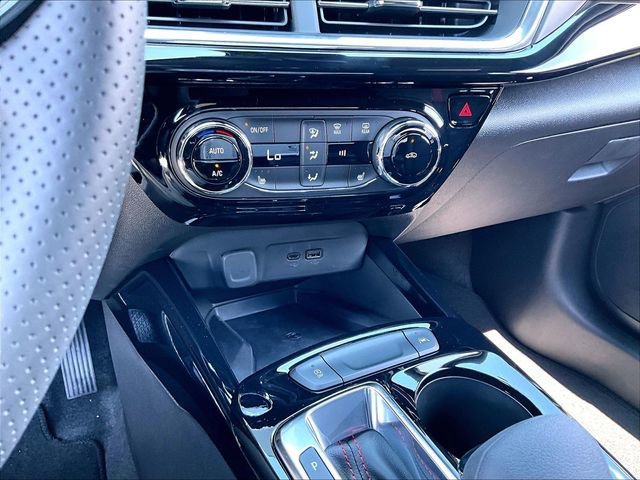 New 2026 Chevrolet Trax RS w/ Sunroof Package FWD image 22