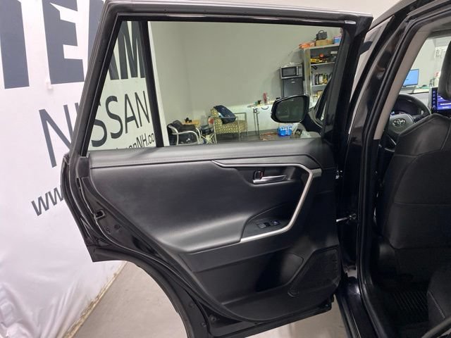 Used 2022 Toyota RAV4 Limited AWD/4WD image 23