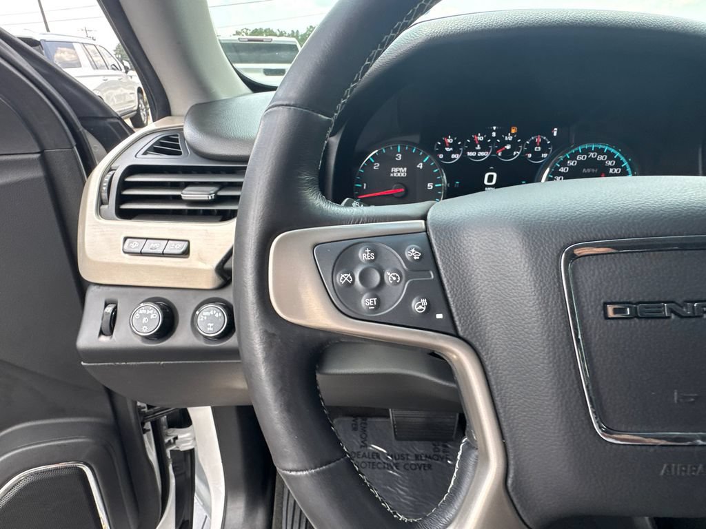 Used 2018 GMC Yukon XL Denali w/ Denali Ultimate Package AWD/4WD image 26
