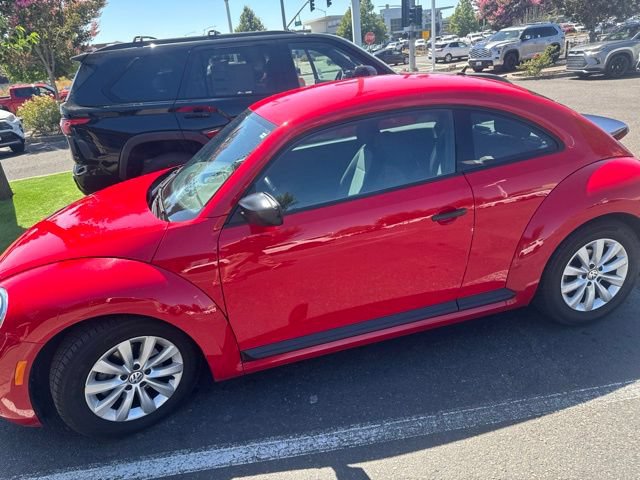 Used 2018 Volkswagen Beetle 2.0T S FWD image 23