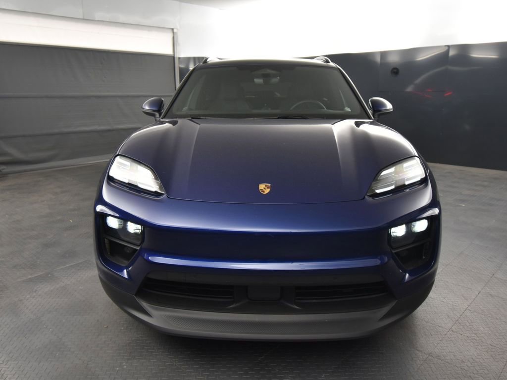Certified 2024 Porsche Macan 4 Electric image 10