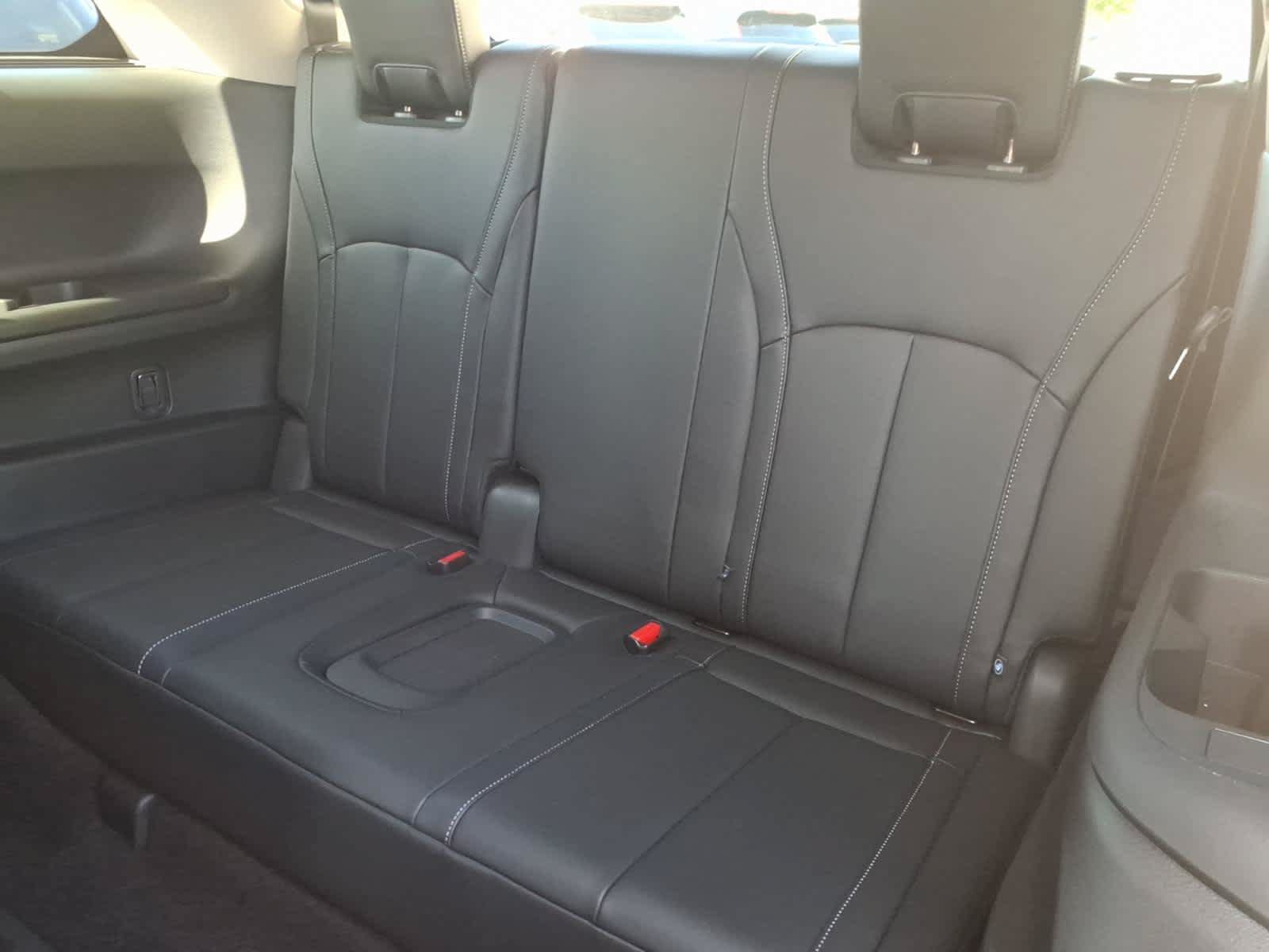 Certified 2026 INFINITI QX60 Luxe w/ Cargo Package AWD/4WD image 14