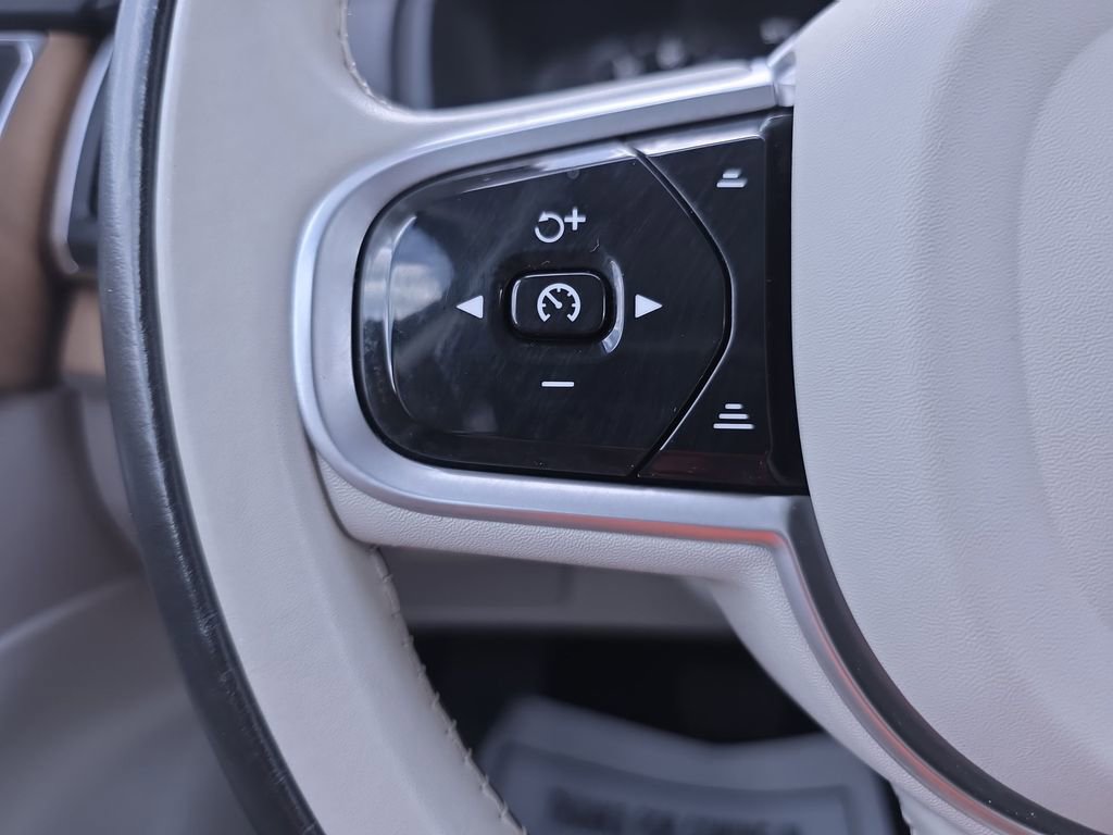 Used 2022 Volvo XC90 T8 Inscription Expression image 21