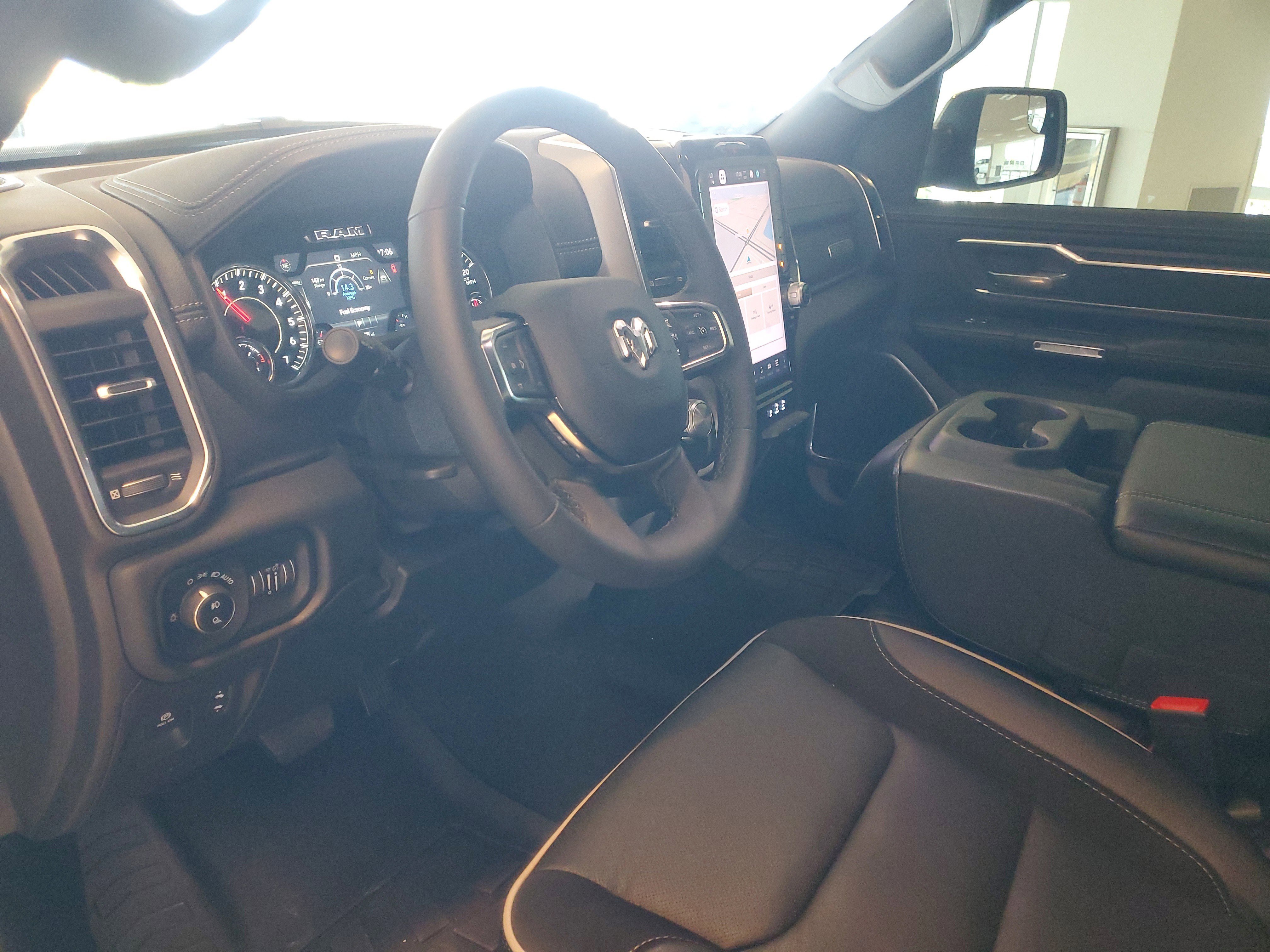 Used 2025 RAM 1500 Laramie image 18