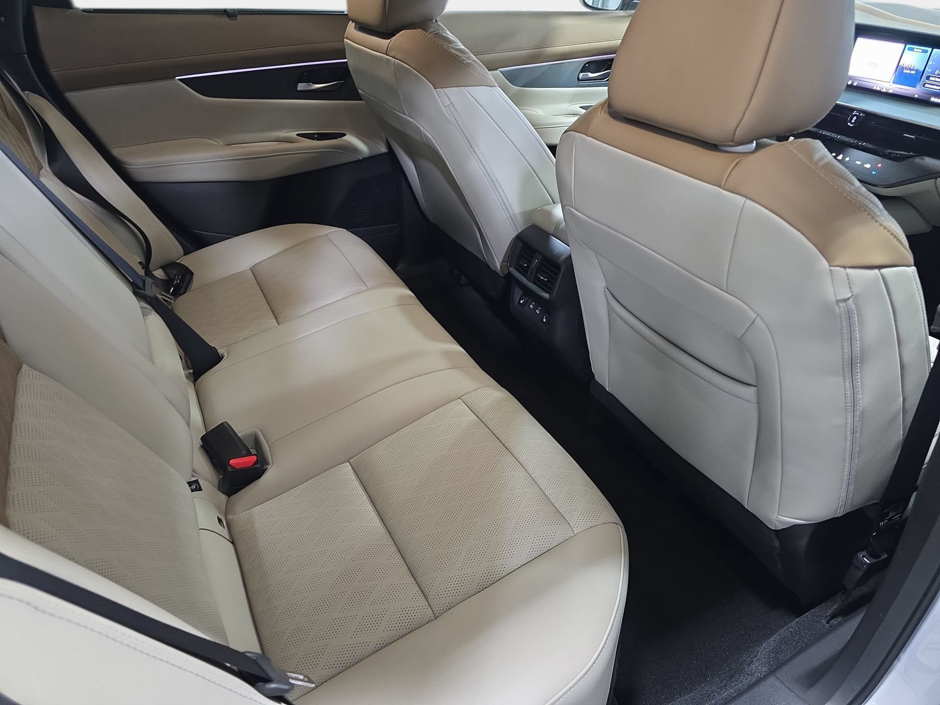 New 2026 Nissan Murano Platinum w/ Cargo Package AWD/4WD image 11