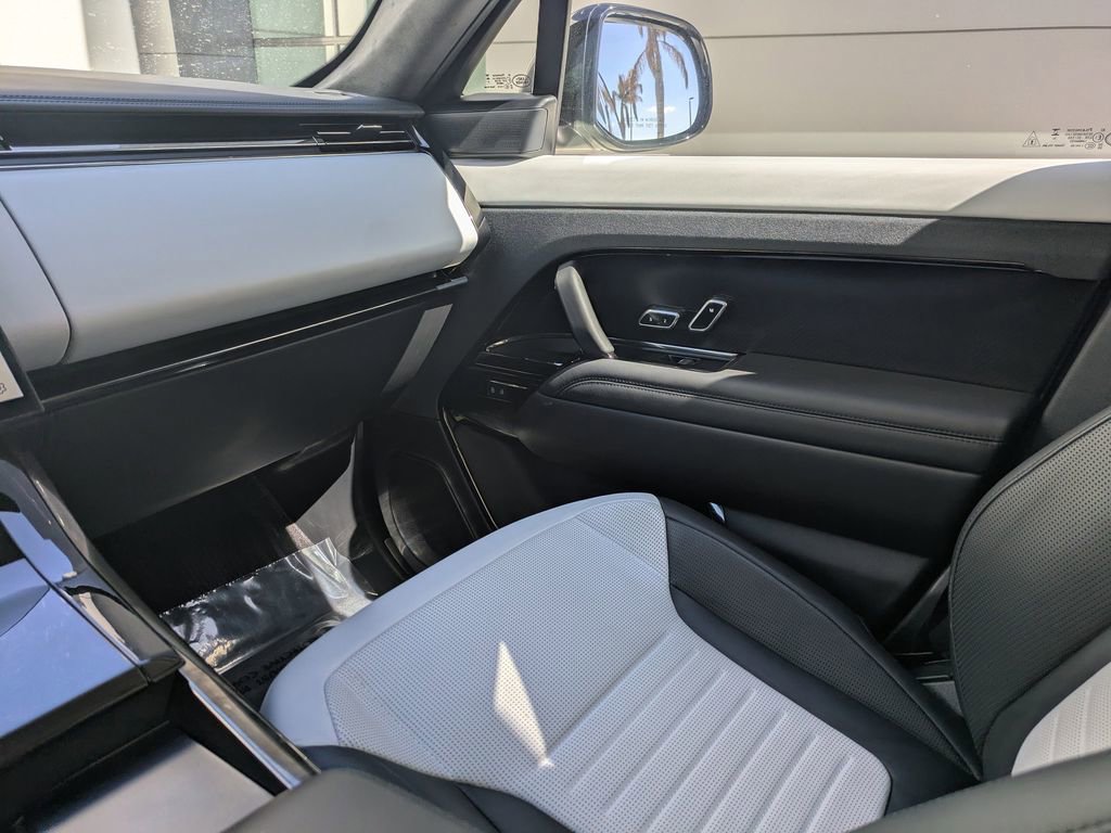 Used 2024 Land Rover Range Rover Sport AWD/4WD image 19