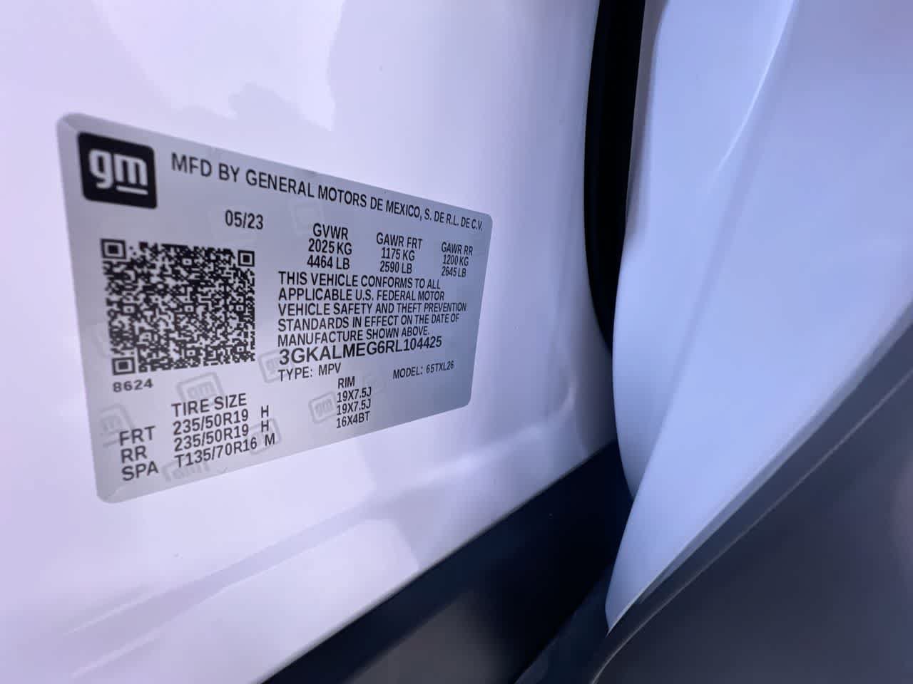 Used 2024 GMC Terrain SLE w/ Driver Convenience Package FWD image 44