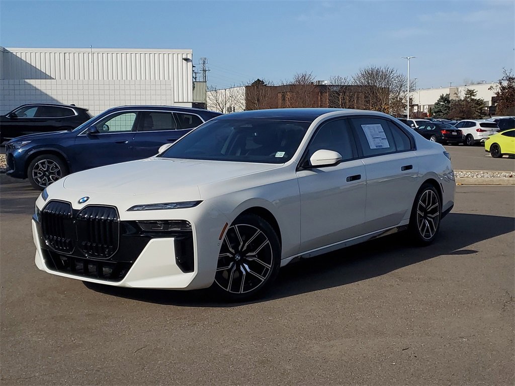 New 2026 BMW 740i xDrive w/ Executive Package
