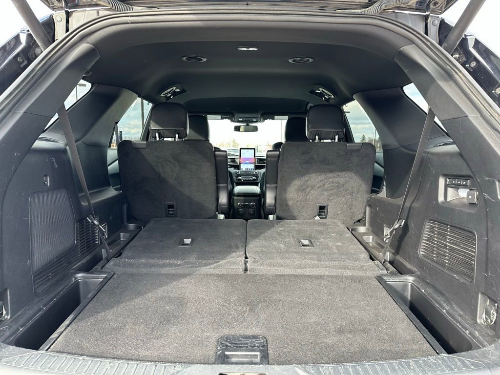 Used 2020 Ford Explorer ST w/ Premium Technology Package image 10