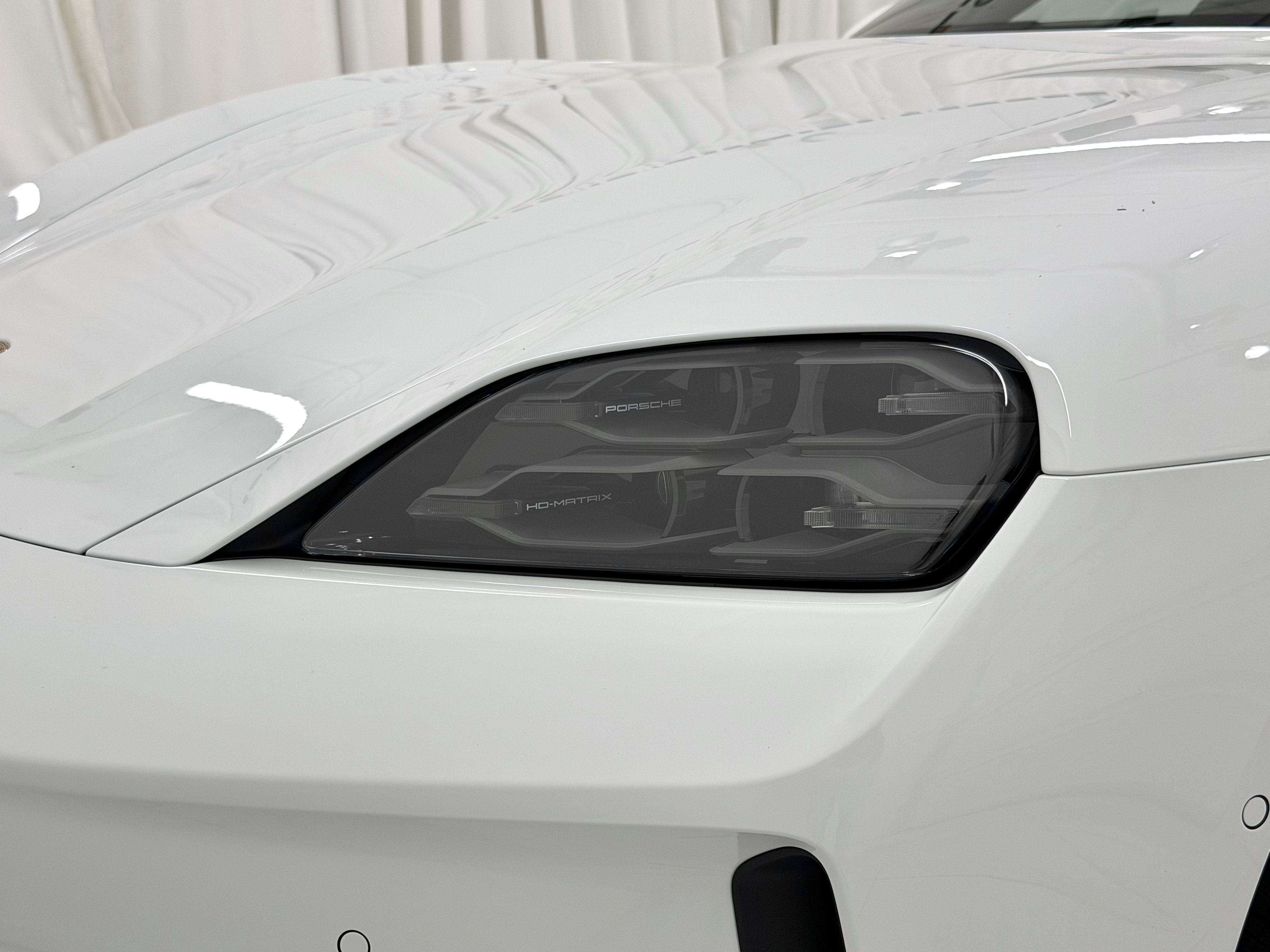 New 2026 Porsche Taycan 4S AWD/4WD image 17