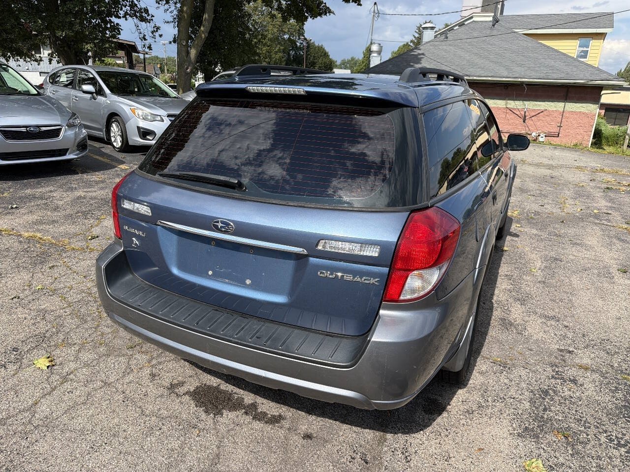 Used 2009 Subaru Outback 2.5i Special Edition AWD/4WD image 7