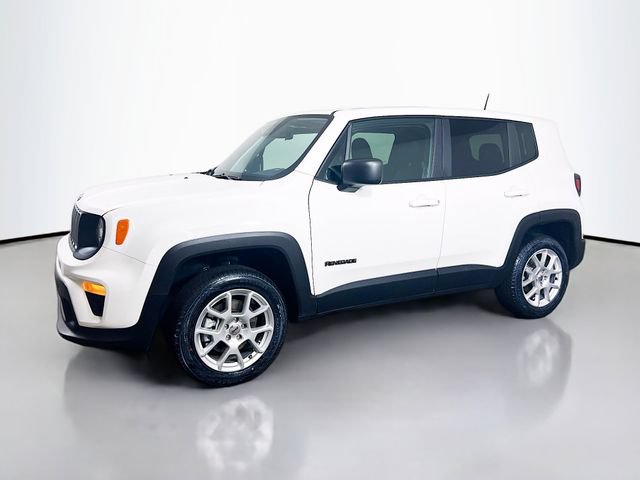 Used 2023 Jeep Renegade Latitude AWD/4WD image 5