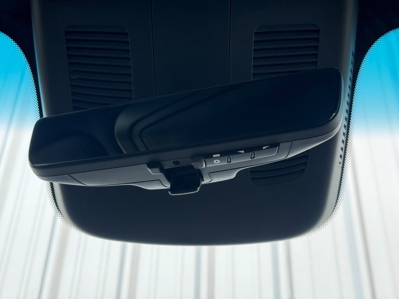 Used 2023 Mercedes-Benz Sprinter 3500 w/ Parking Package image 34