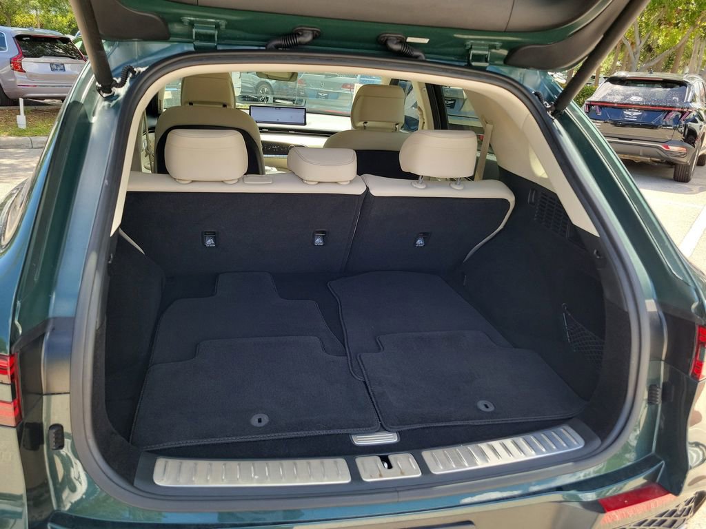 Certified 2023 Genesis GV70 2.5T w/ Select Package image 15