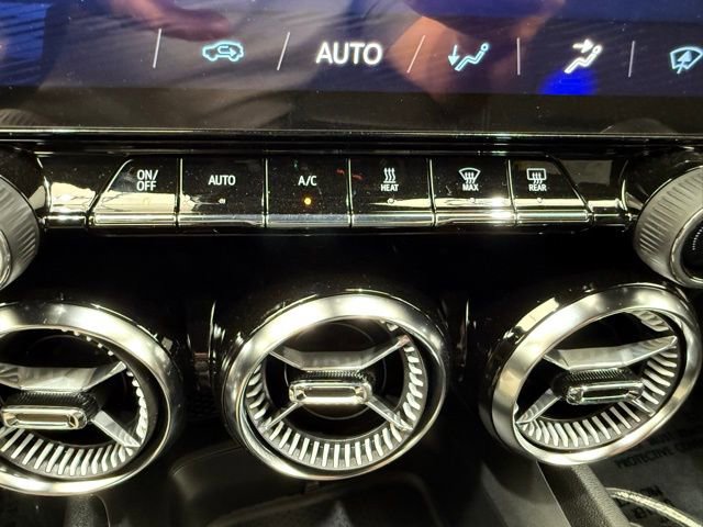 New 2025 Chevrolet Blazer EV LT image 33