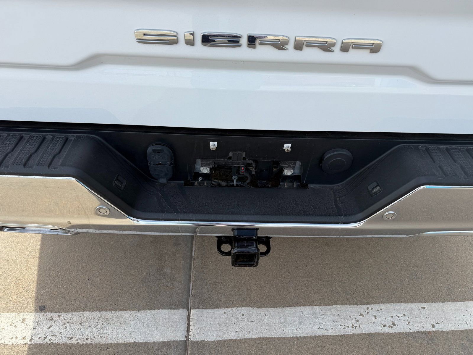 Used 2022 GMC Sierra 1500 SLT image 4