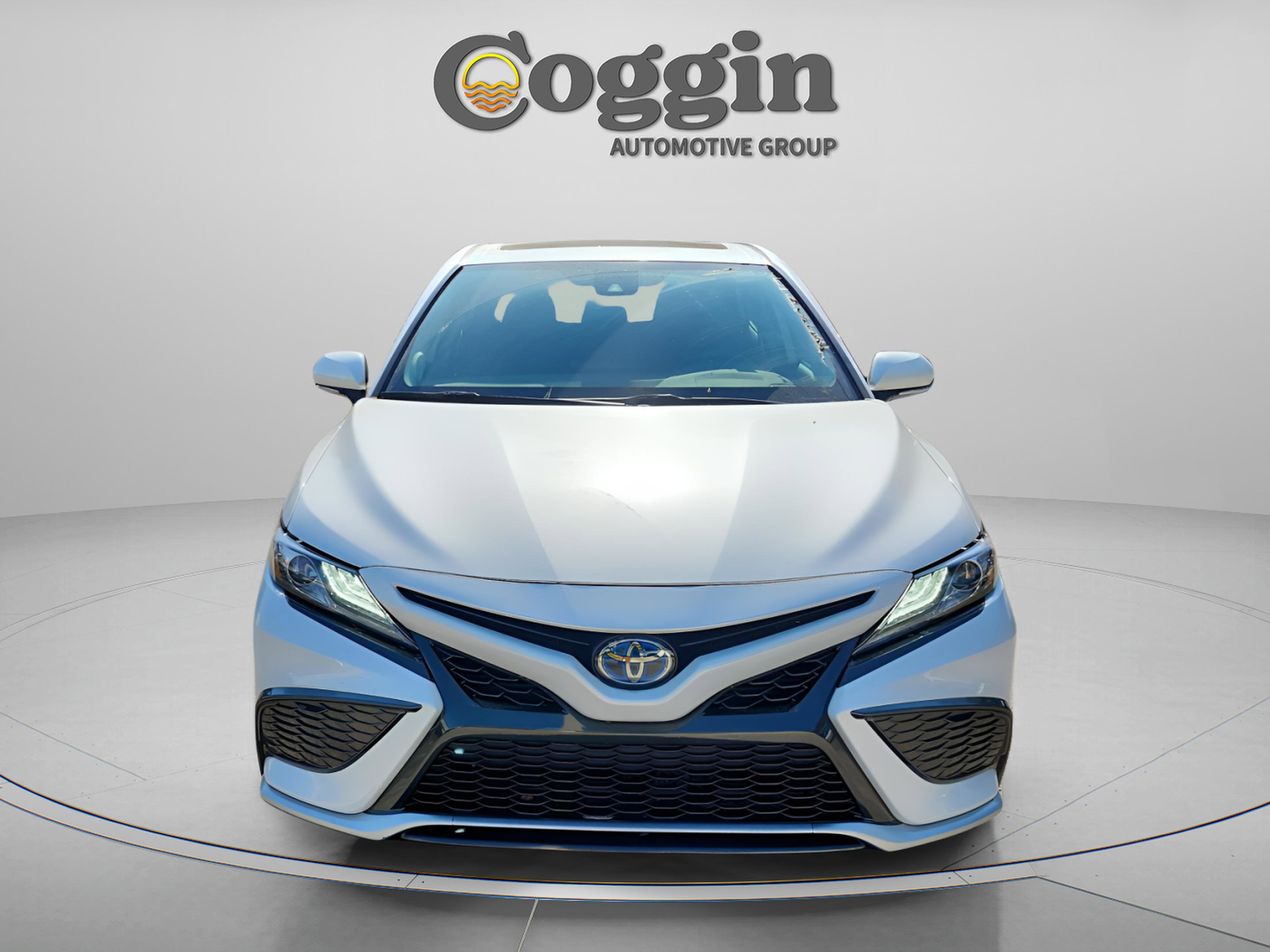 Used 2021 Toyota Camry XSE image 8