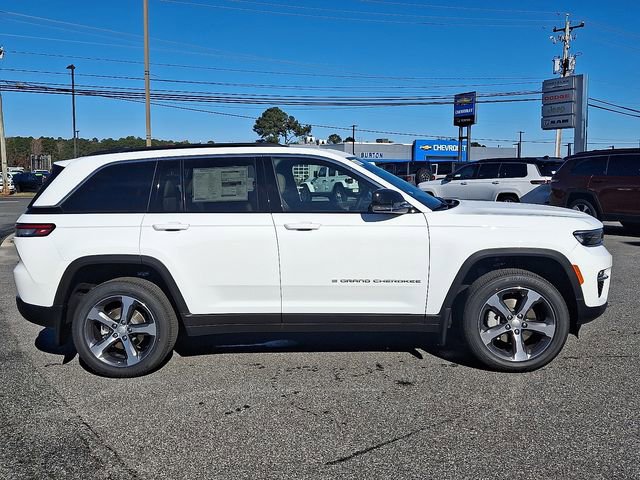 New 2025 Jeep Grand Cherokee Limited w/ MOPAR Finishing Package image 5