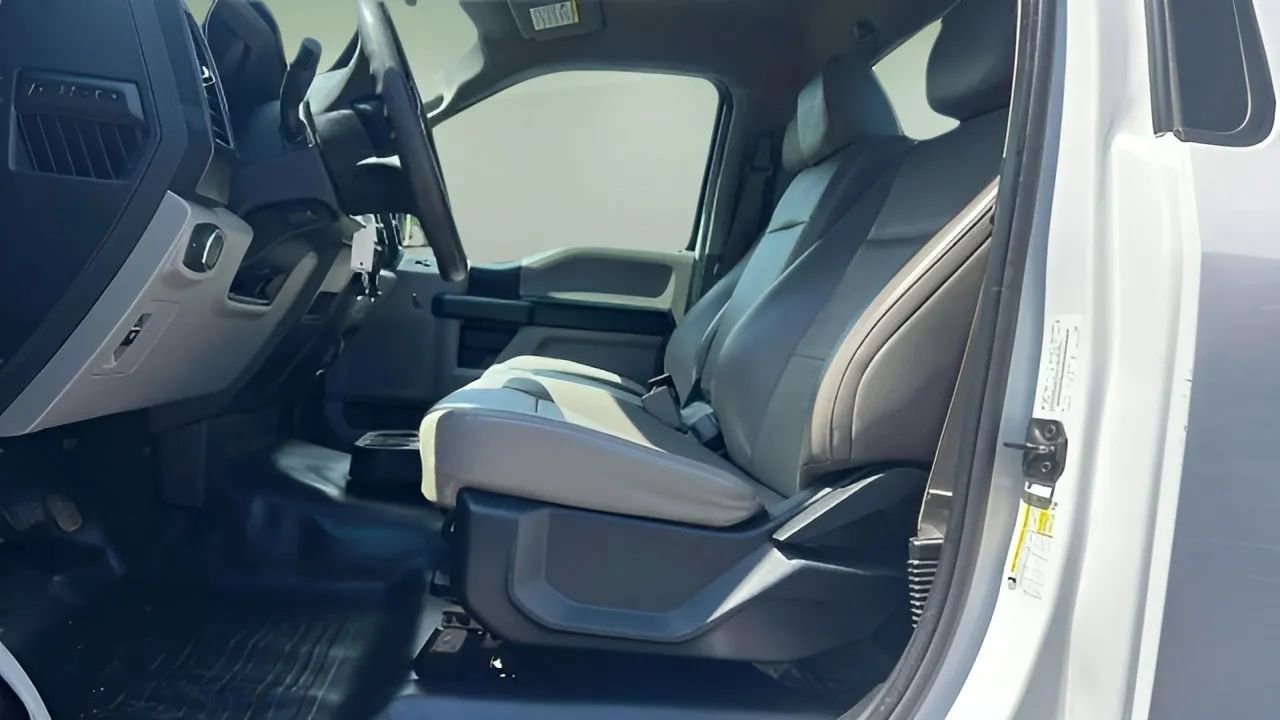 Used 2017 Ford F150 XL w/ Equipment Group 101A Mid RWD image 42