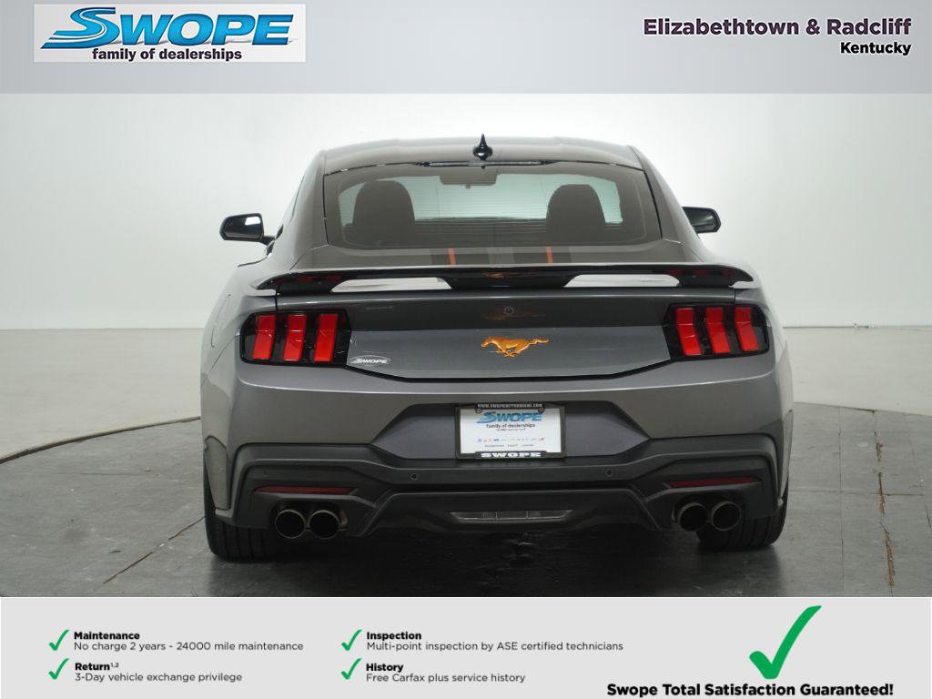 Used 2024 Ford Mustang Coupe RWD image 4